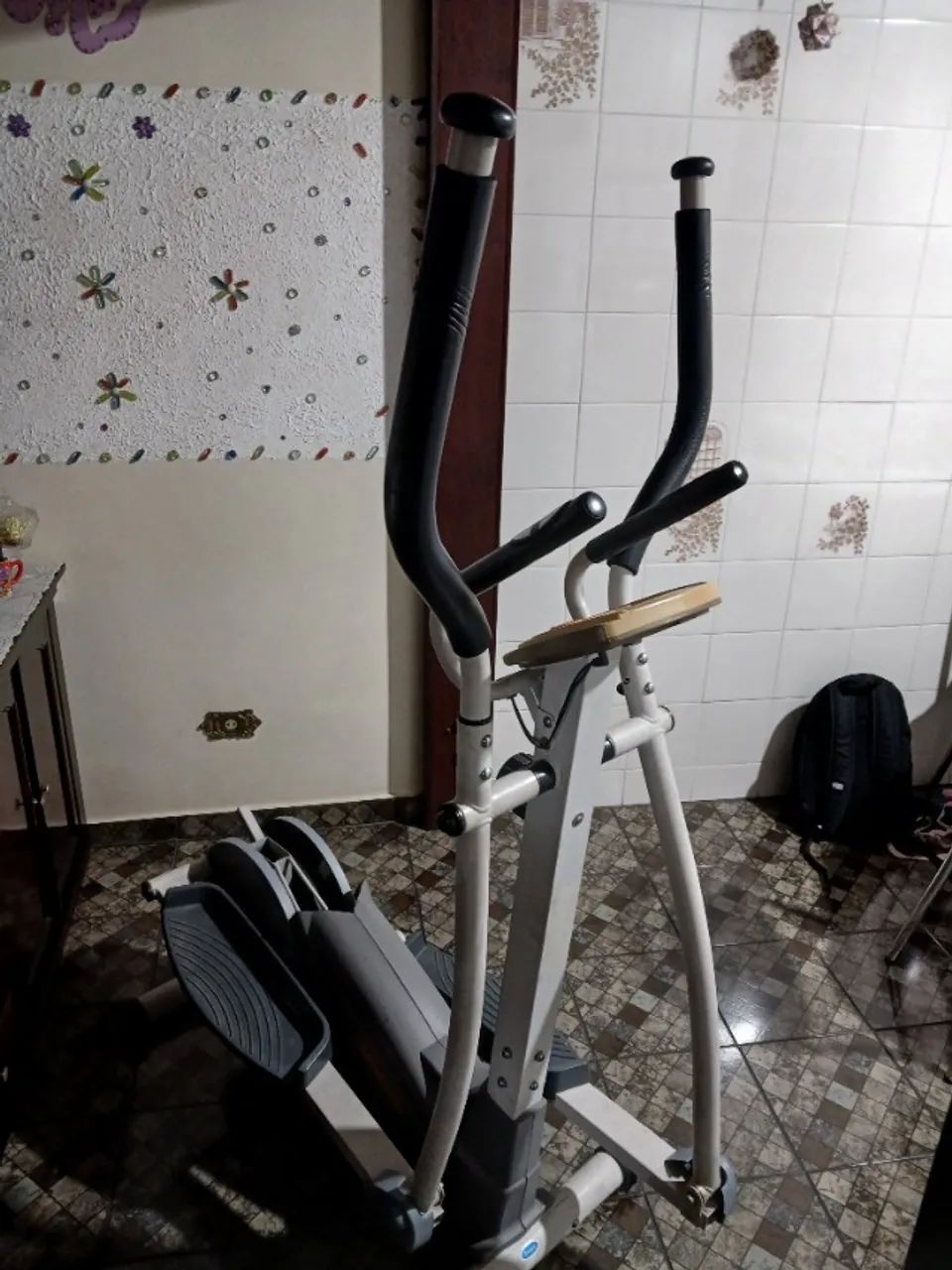 Vendo Elíptico Athetic advanced 450 e - Foto 2