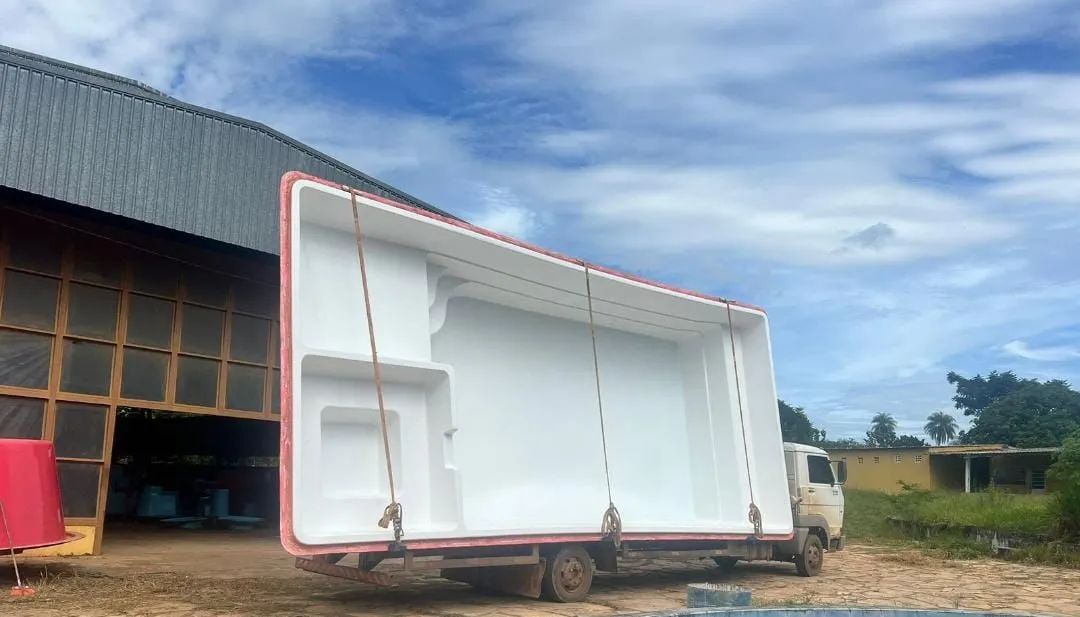 Piscina 9x4x1.40 c SPA integrado 
