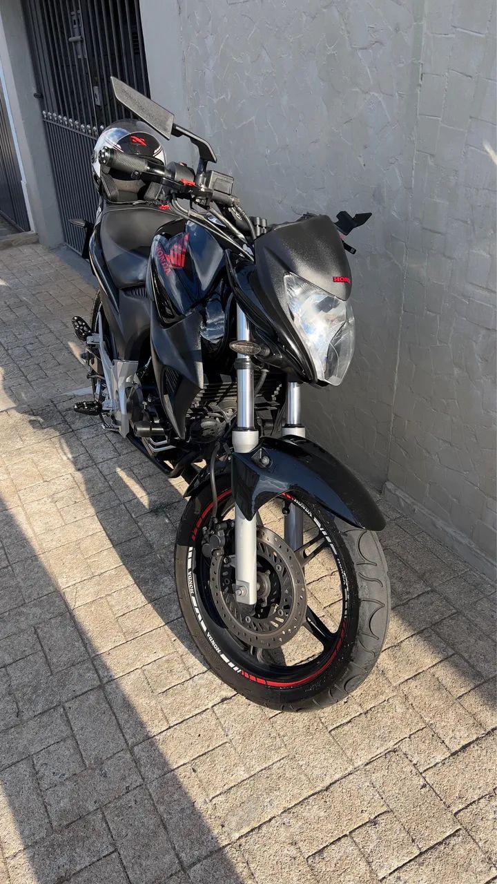 Honda CB 300R 2010 - Foto 4