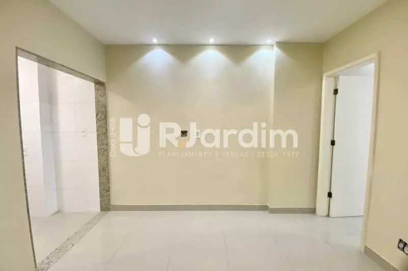 Studio Reformado com Vaga no Humaitá | 37m², Próximo à Lagoa - Foto 3