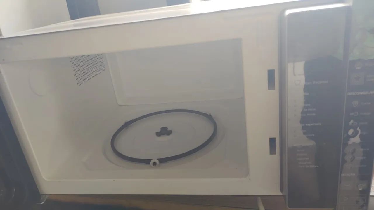 Microondas Brastemp 32 litros top - Foto 3