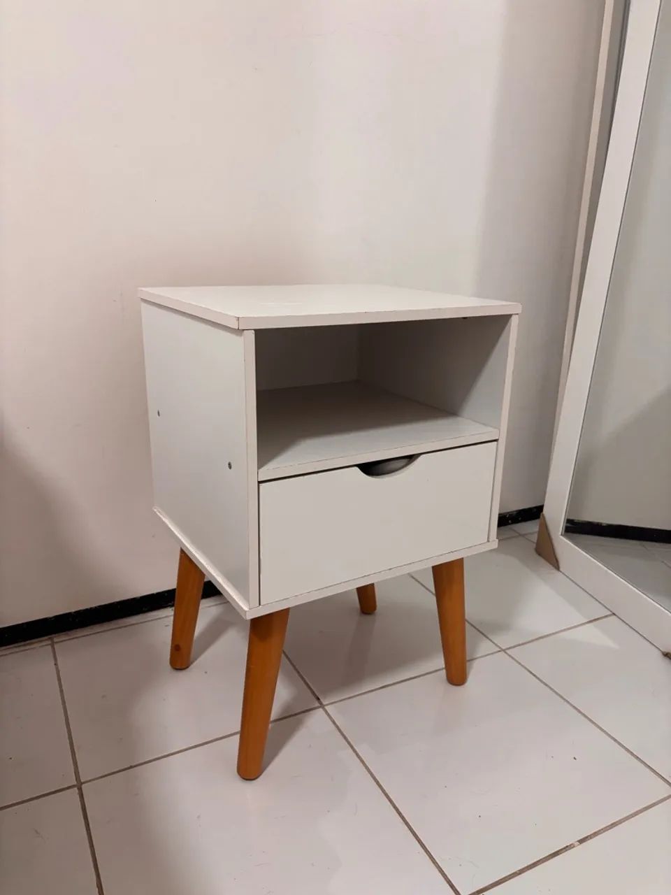 Mesa de cabeceira