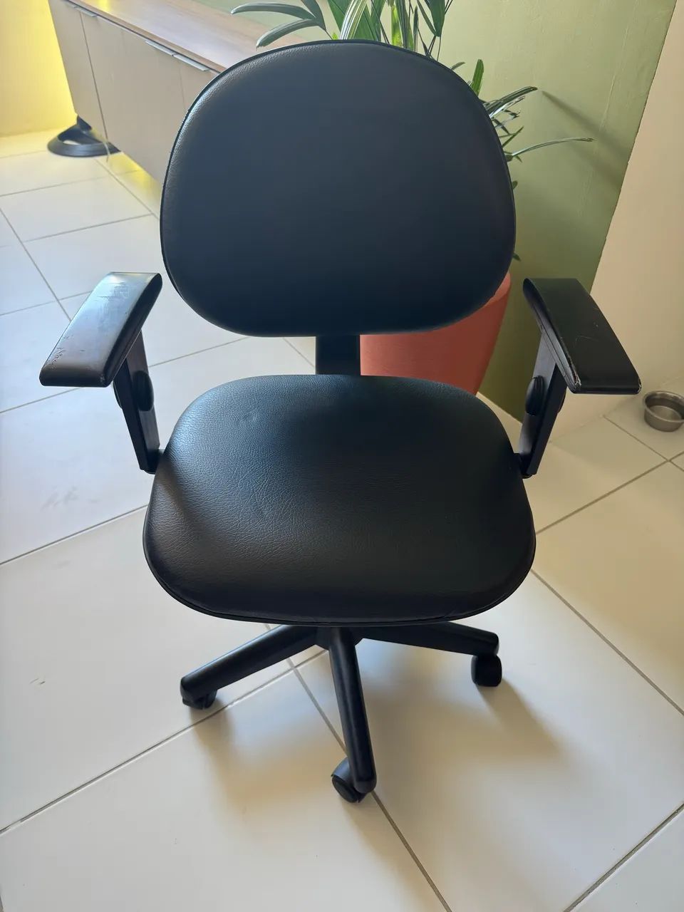 Cadeira secretária 