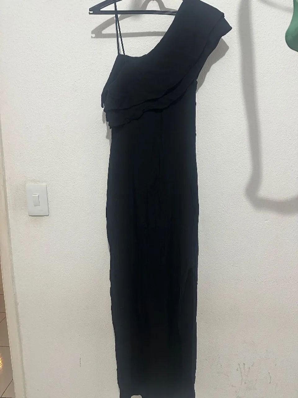 Vestido longo preto com fenda - Foto 3