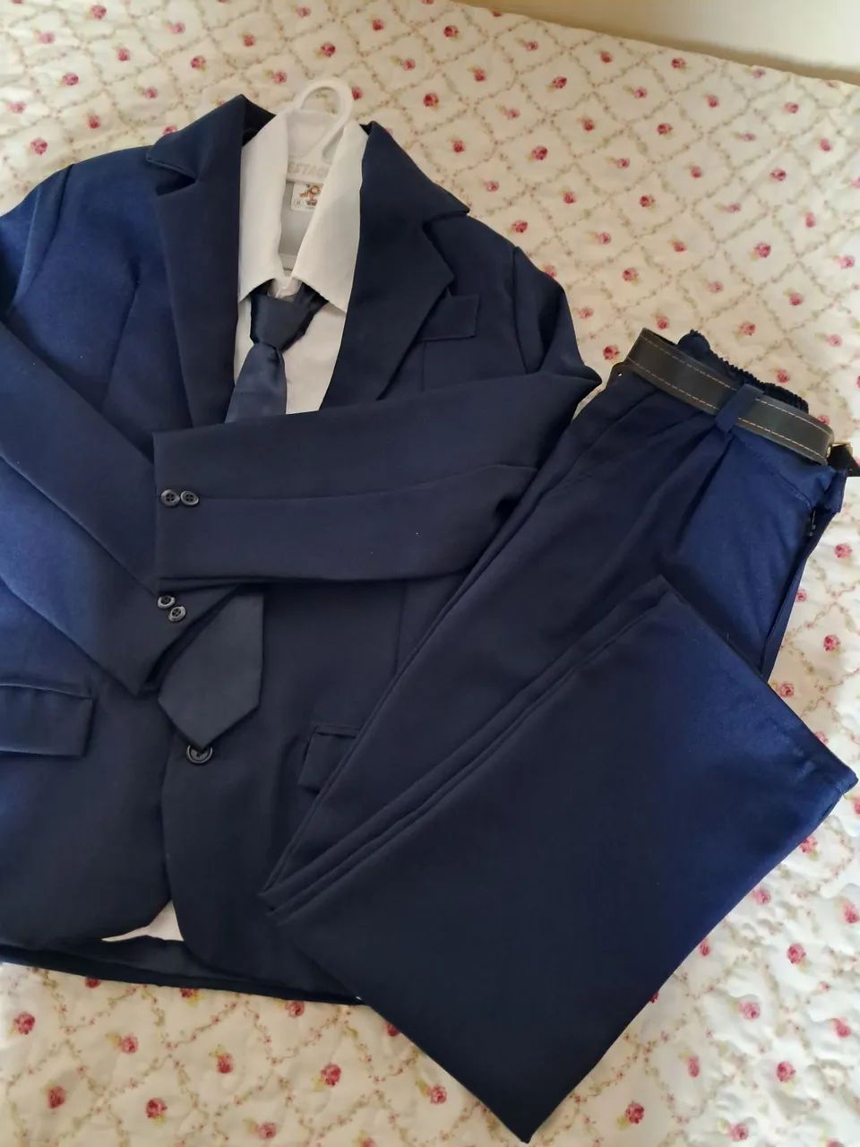 Terno veste 7 anos
