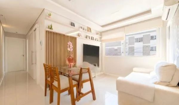 APTO COM 2 DORMITORIOS E BOX, BAIRRO PETROPOLIS