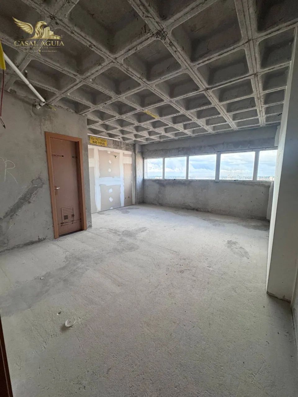VENDO SALA COMERCIAL NO ED. ATHENAS FUTURE 30,36M²