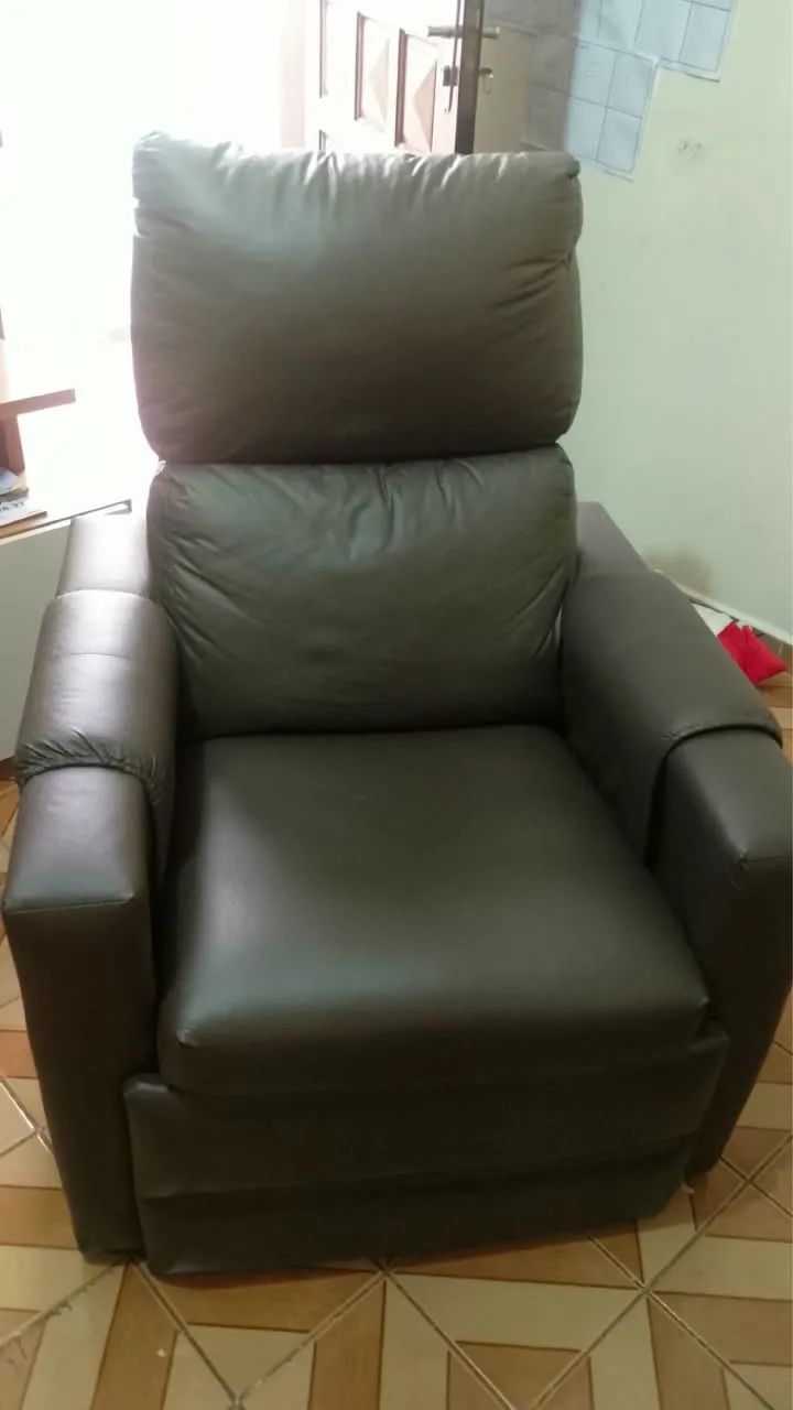 Poltrona Reclinável Retrátil - Foto 3