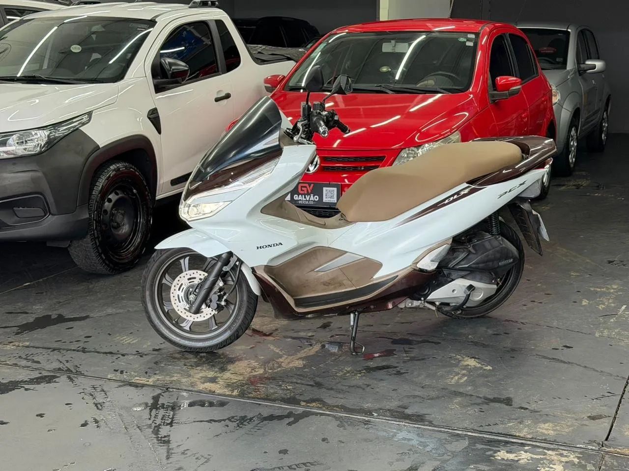 PCX DLX 2020 - Foto 2