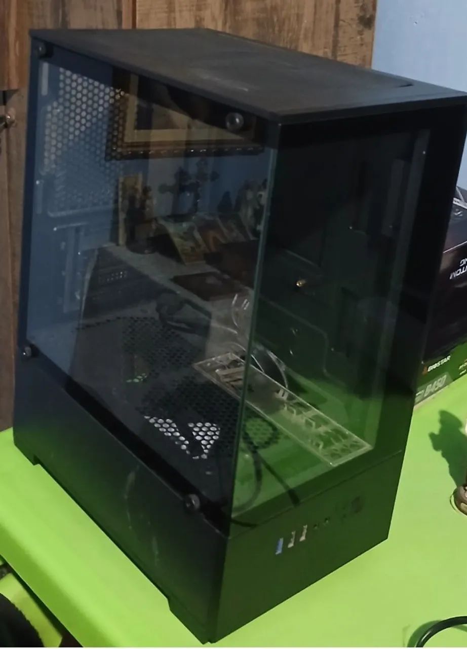 Gabinete Gamer com vidro temperado - Ótimo estado - Foto 3