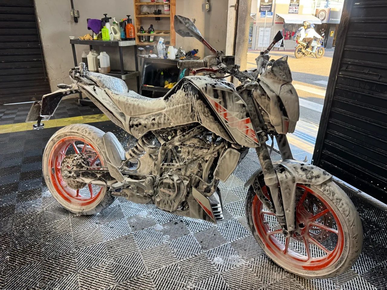 KTM Duke 200 - Foto 4