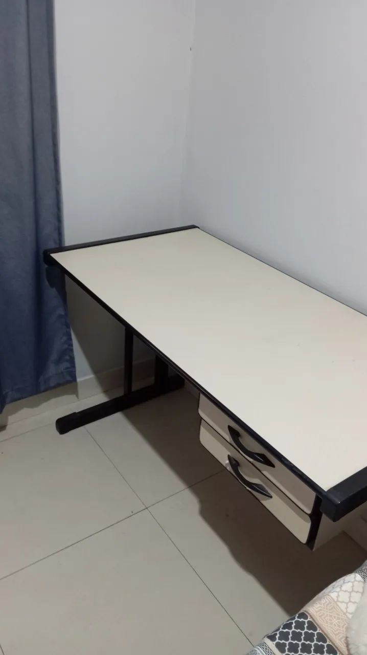 Mesa de escritório 