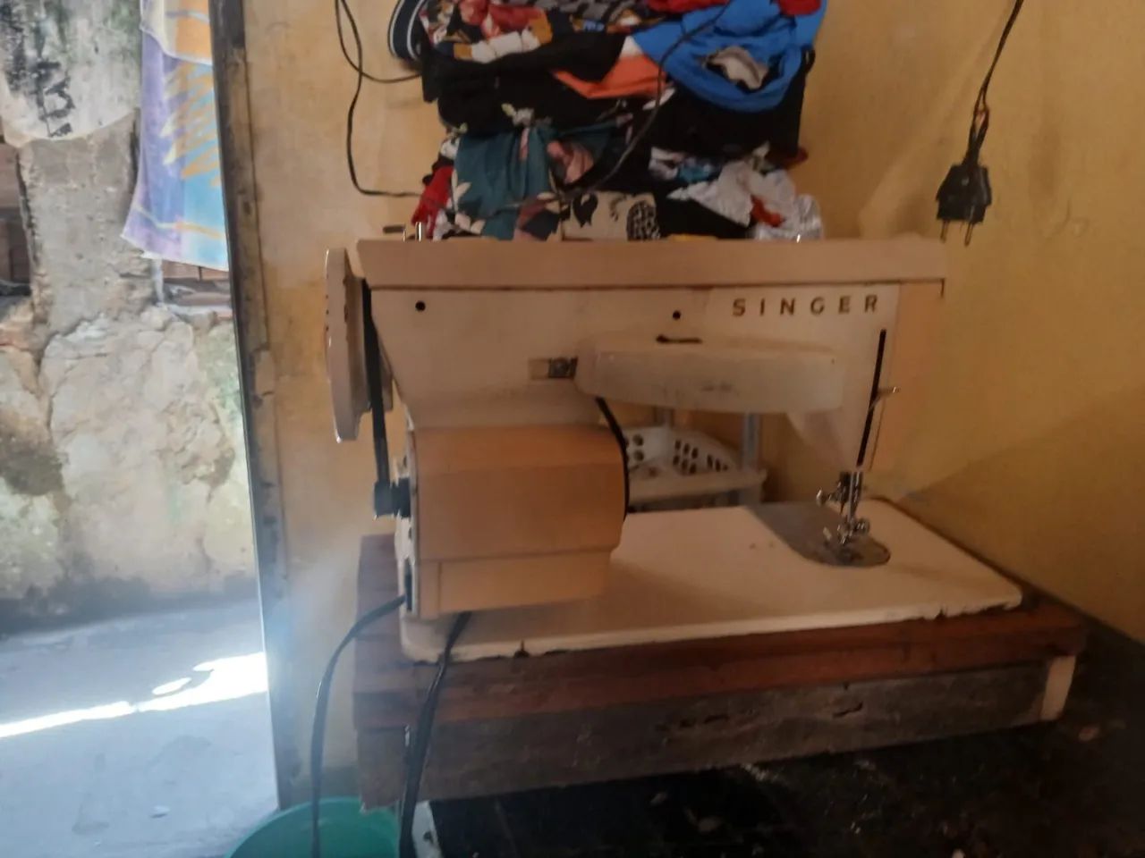 Máquina de costura - Foto 3