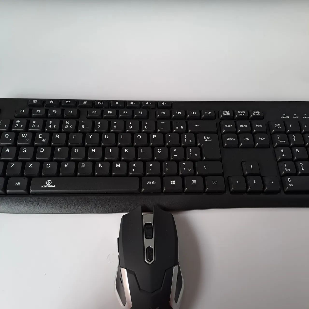Kit Teclado e Mouse Sem Fio Bluetooth Kapbom KA-668