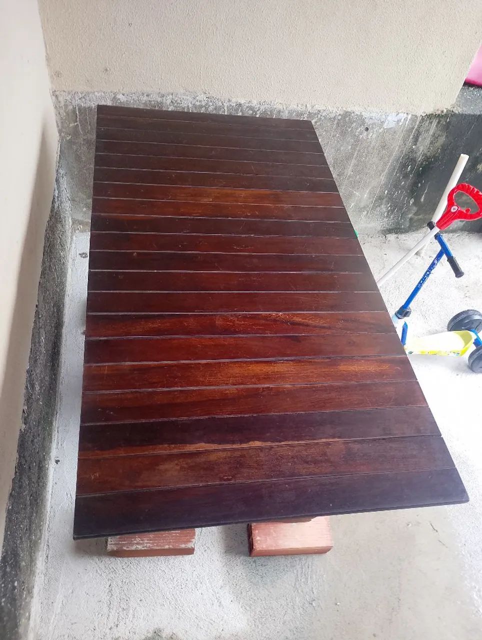 Mesa de madeira maciça  - Foto 3