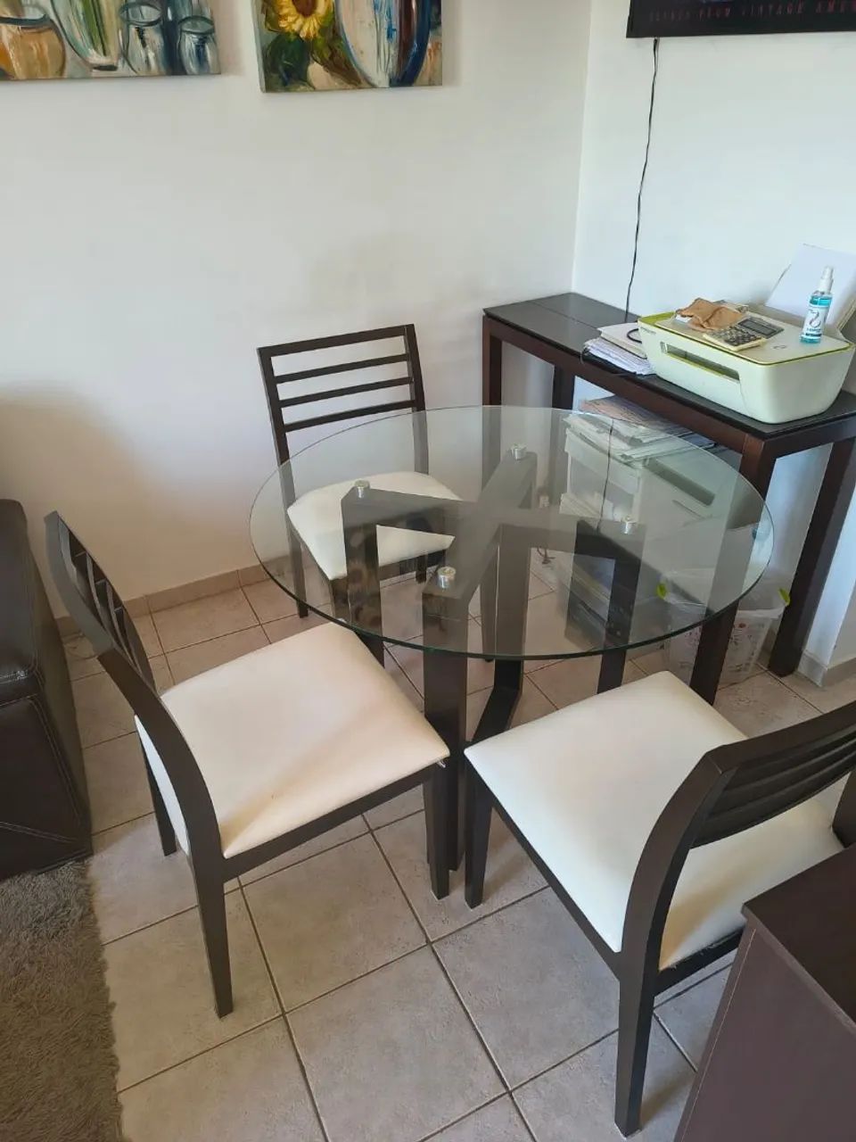 Mesa de vidro ( 1 m ) com 4 cadeiras