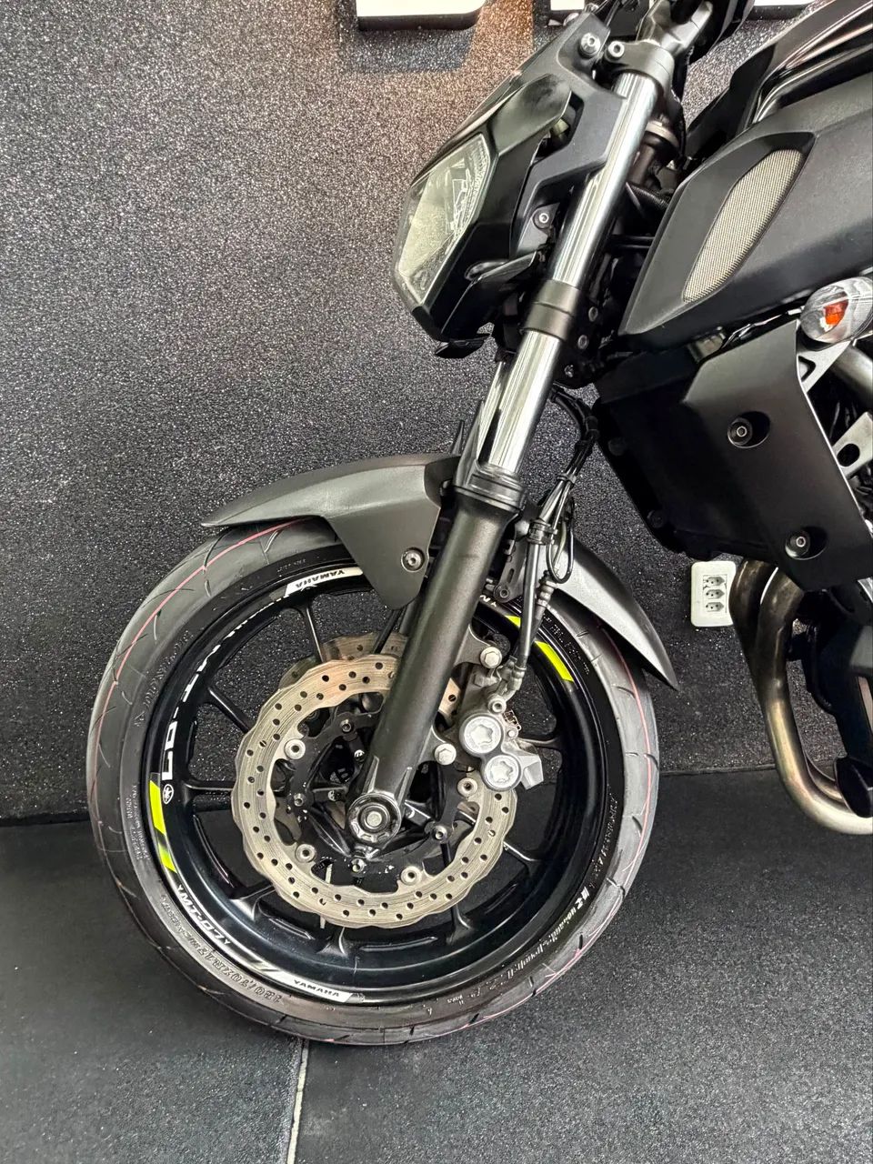 YAMAHA MT 07 - 2022  - Foto 3