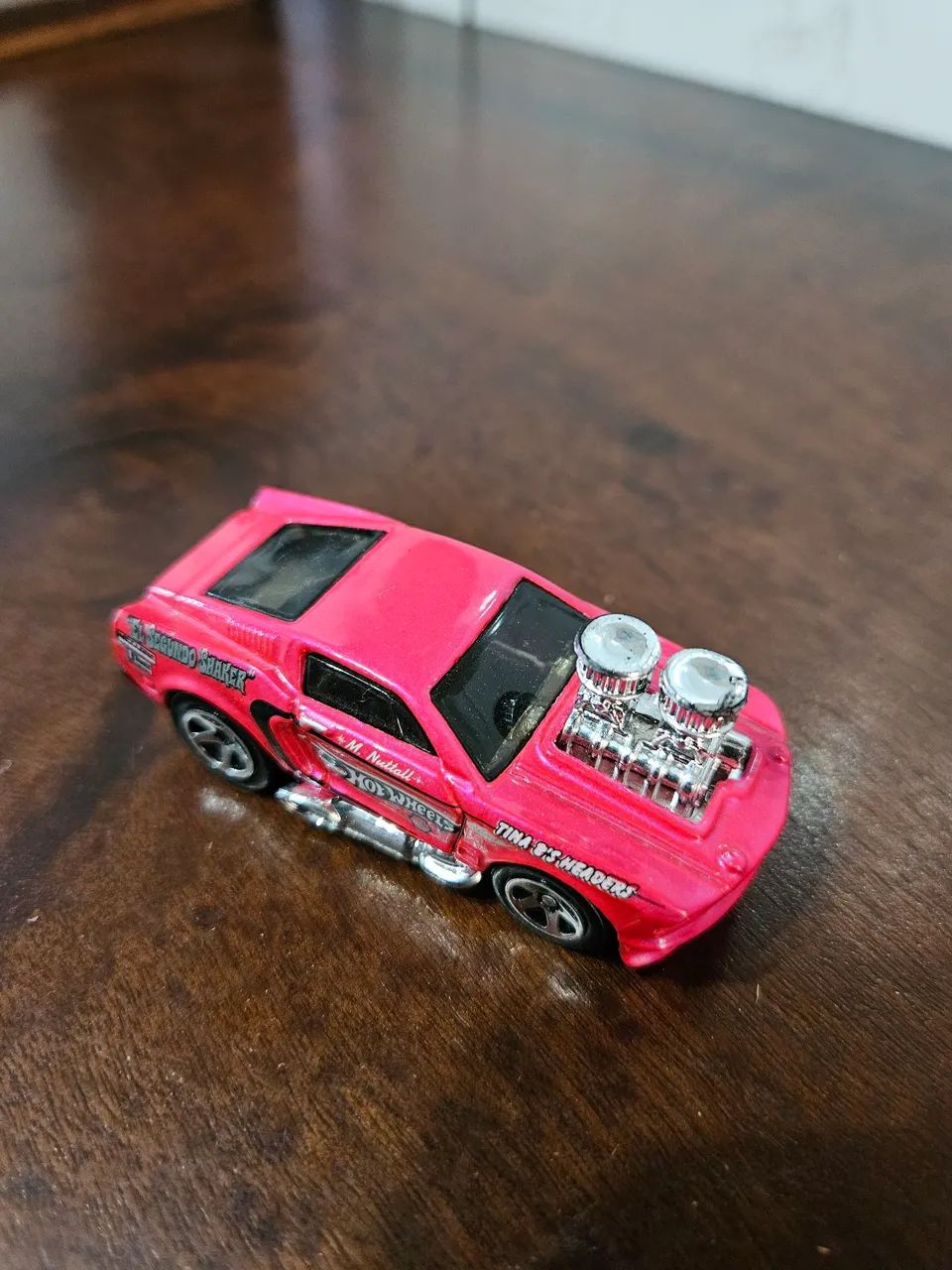 Carrinho Hot Wheels anos 2000