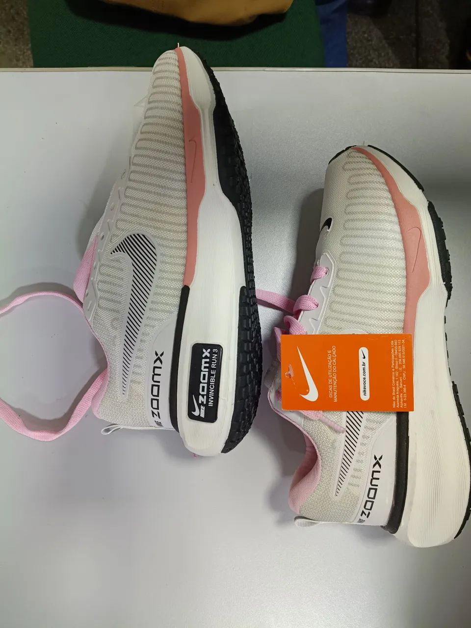 Tênis Nike Zoomx Invincible Run 3 Flyknit primeira linha
