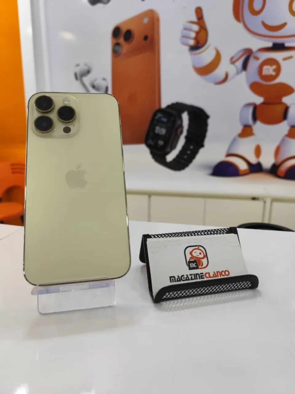 iPhone 14 Pro Max 256GB Gold bateria 80% - Celulares e Smartphones