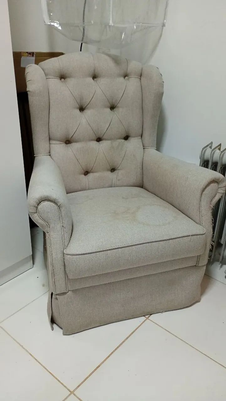 Poltrona cinza claro