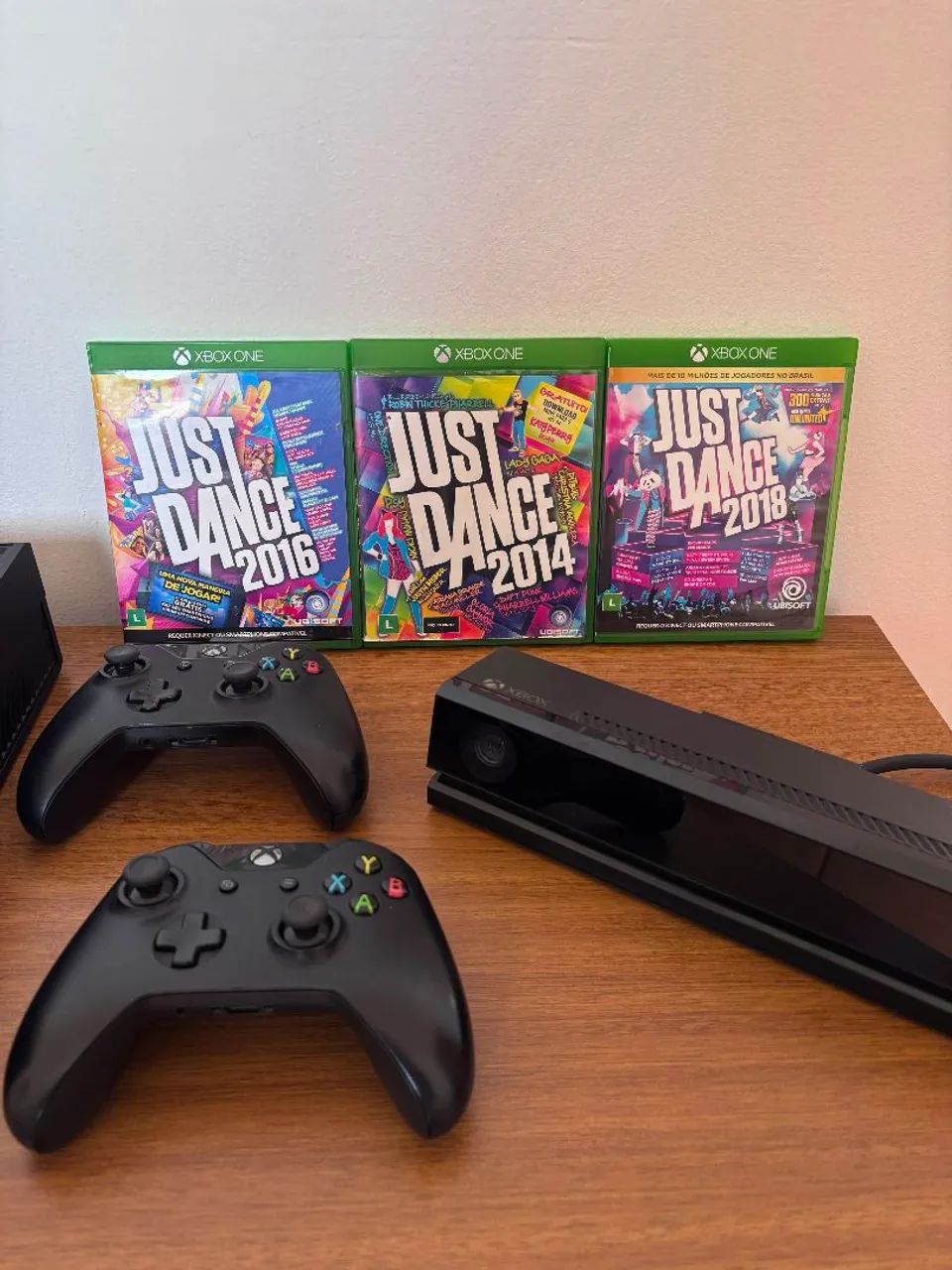 Xbox One fat com kinect e 2 controles - Foto 4