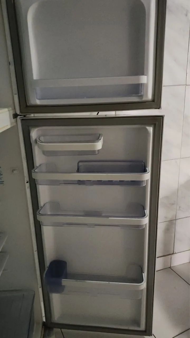Geladeira eletrolux  - Foto 4