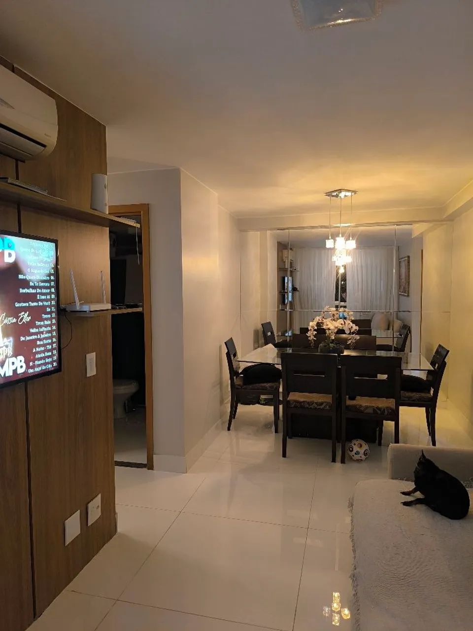 APARTAMENTO PARA ALUGUEL - EDIFÍCIO VIA TROPICAL