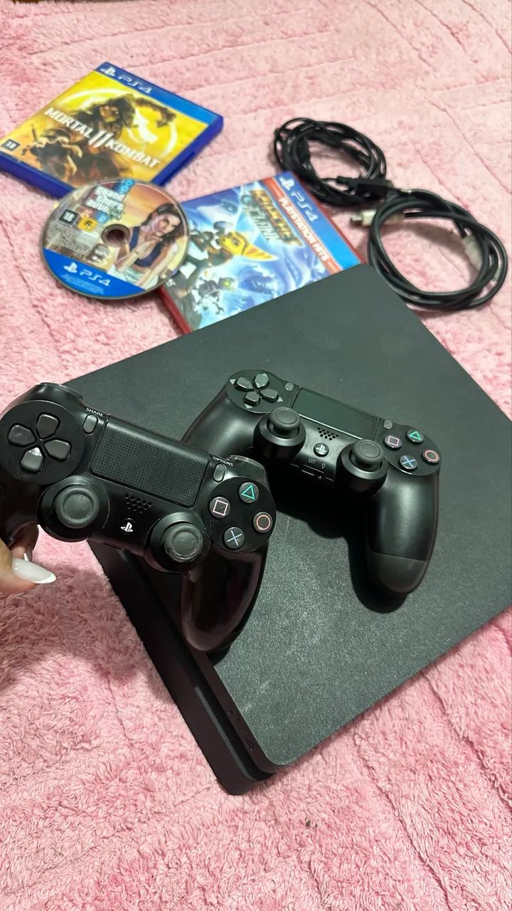PS4 slim 