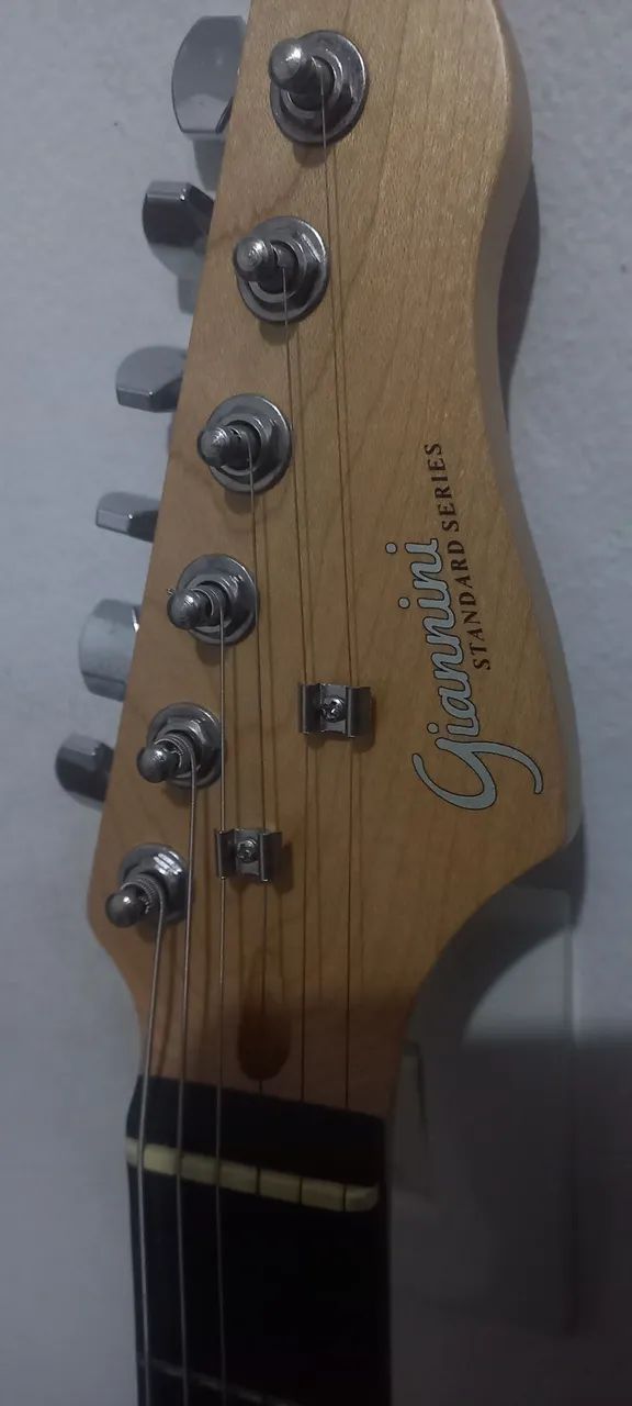 Guitarra Gianini Standard Series + Amplificador e Capa - Foto 5