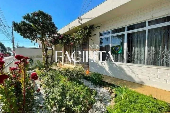 Casa com 3 quartos no bairro Barreiros, São José.
