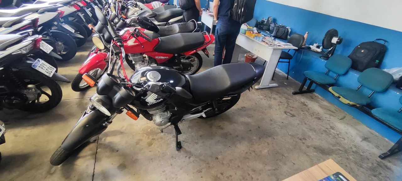 HONDA CG FAN 150 PRETA 2011 Shalon veículos Cariacica  - Foto 5