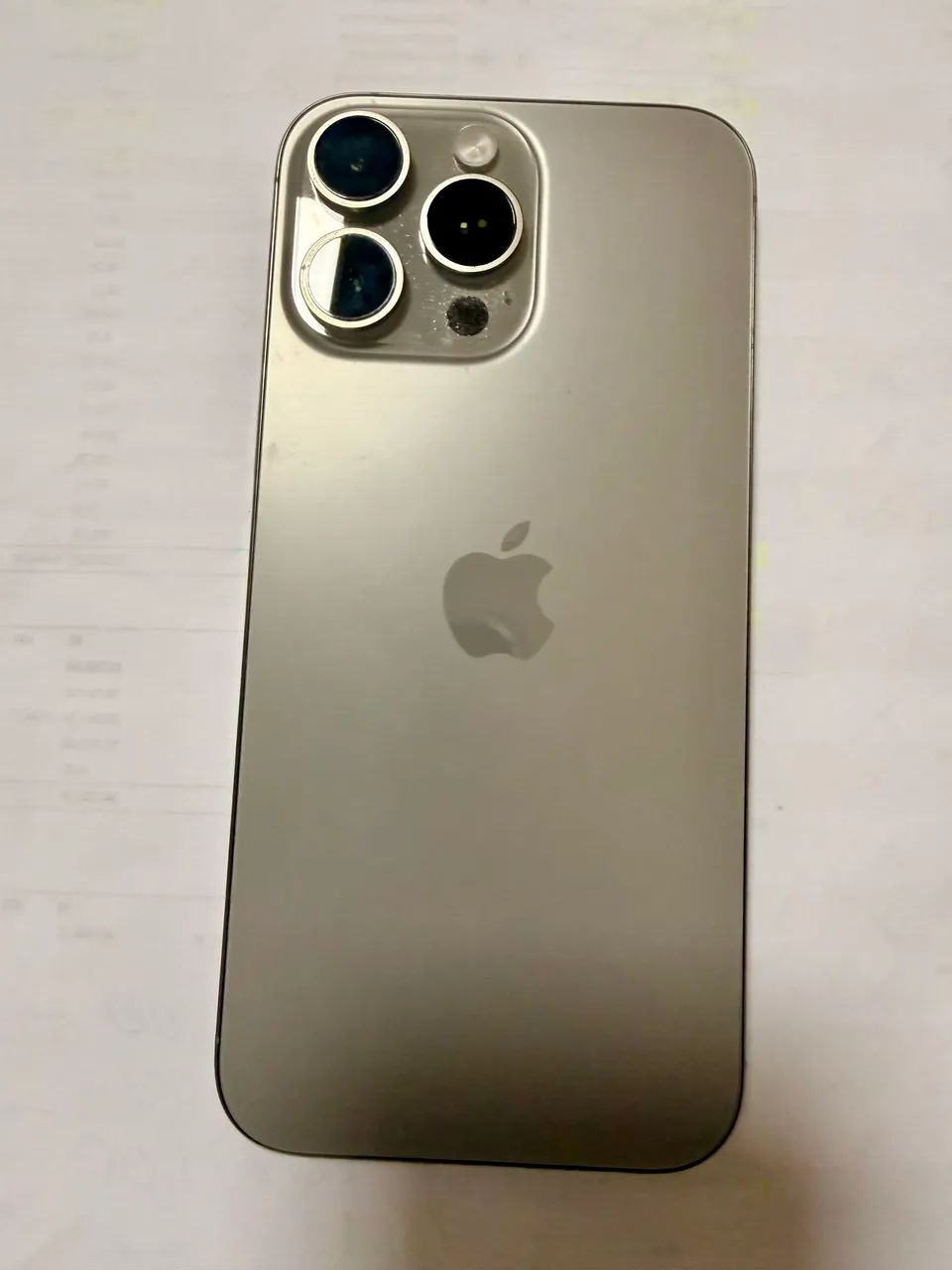 iPhone 16 promax titanium 9 meses de uso