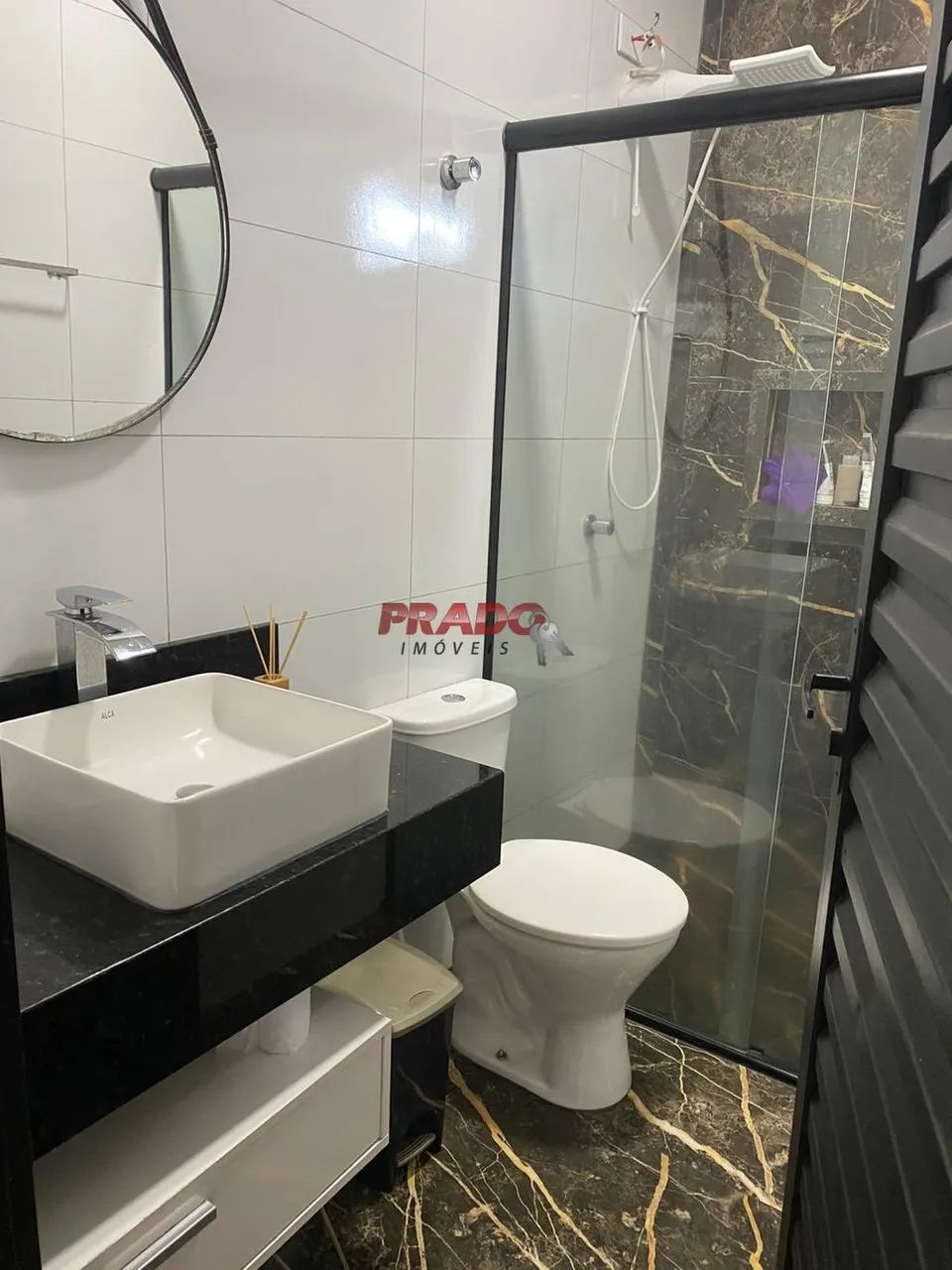 Casa para alugar em Maringá, JD IPANEMA, com 2 quartos, com 125 m² - Foto 3