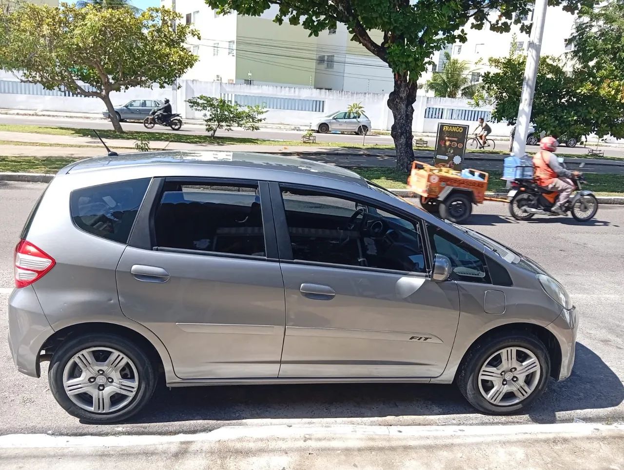 Honda Fit DX 1.4 Flex 16V 5P Mec. 2014 - Foto 3