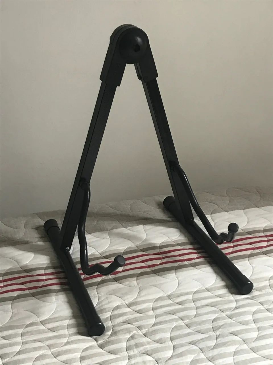 Suporte para guitarra e violão 
