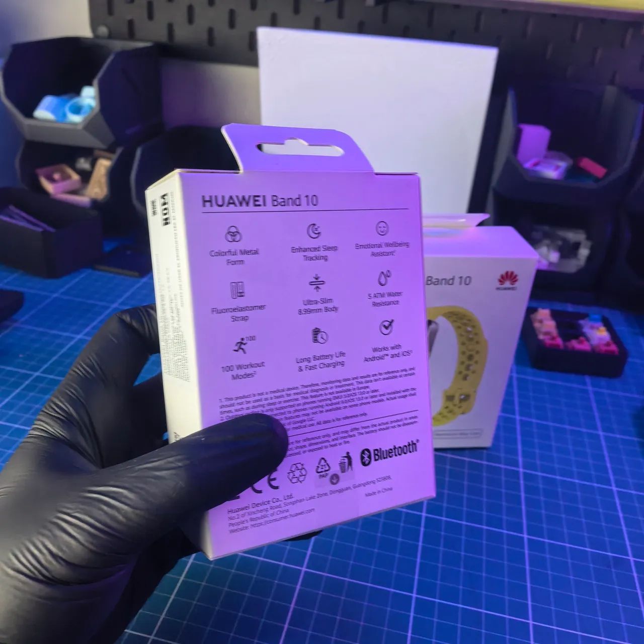 Huawei Band 10 lacrados, material alumínio - Foto 2