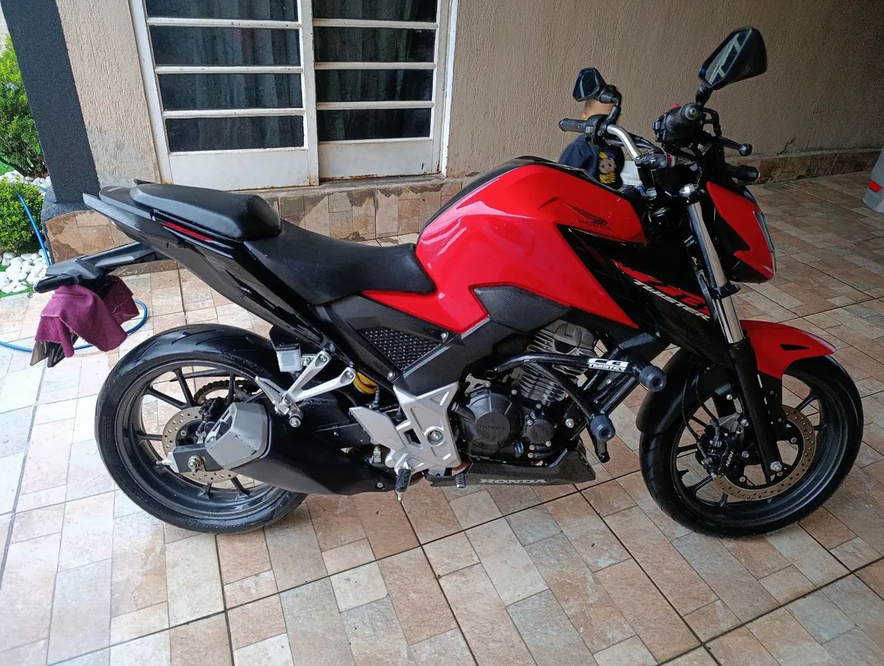 CB300Twister - Foto 4