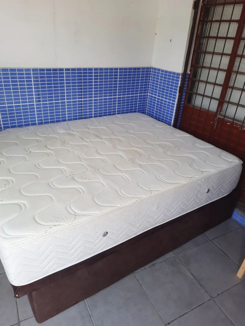 Cama box bau Queen 198x158