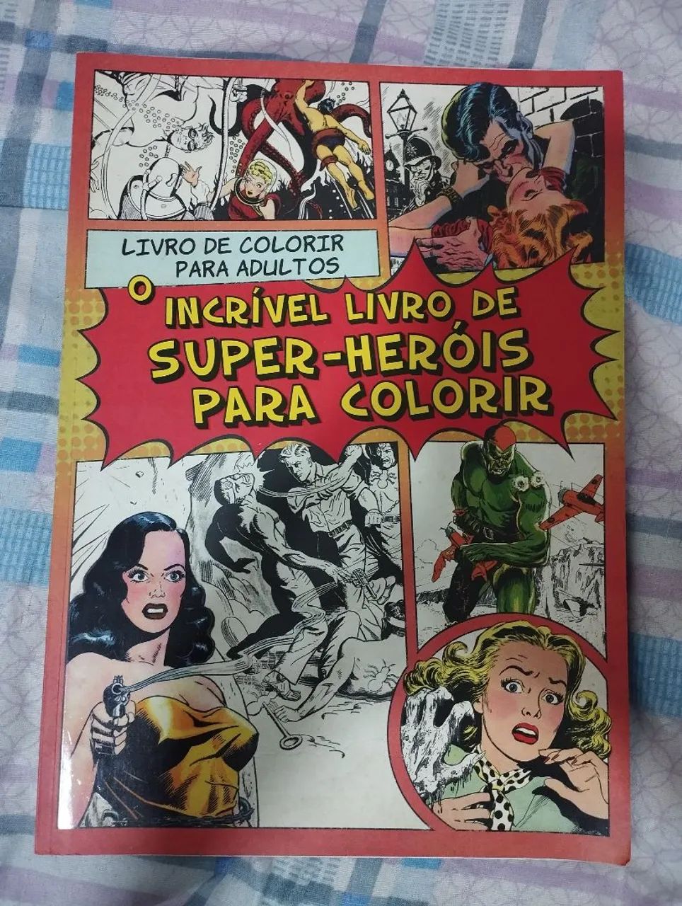 Livro de colorir de super heróis