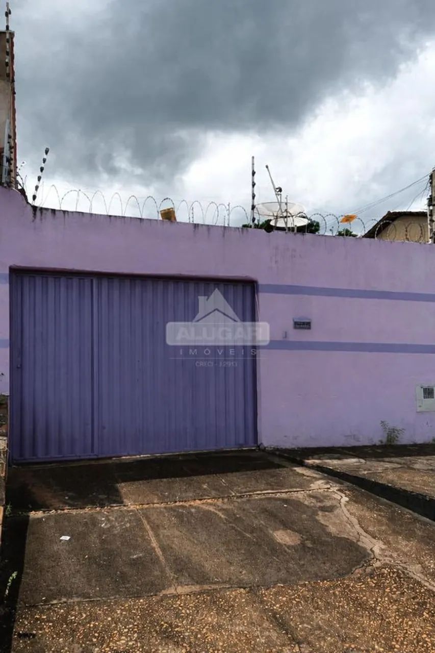 Casa Jardim Aureni IV - 2/4 com uma suite
