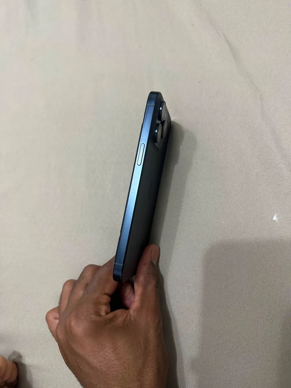 iPhone 15 Pro Max Azul ? Semi Novo - Foto 3