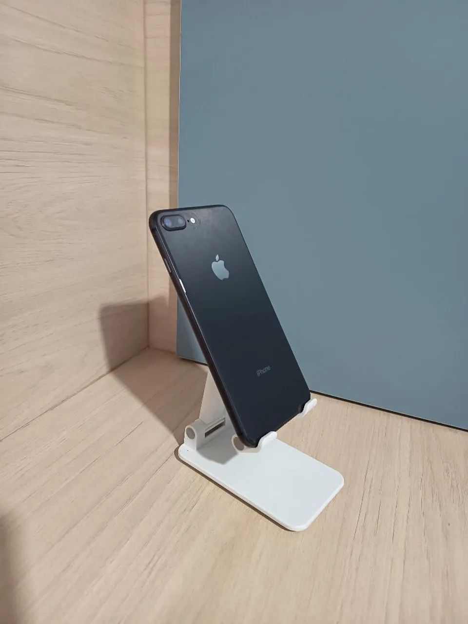 iPhone 8 Plus - Preto 