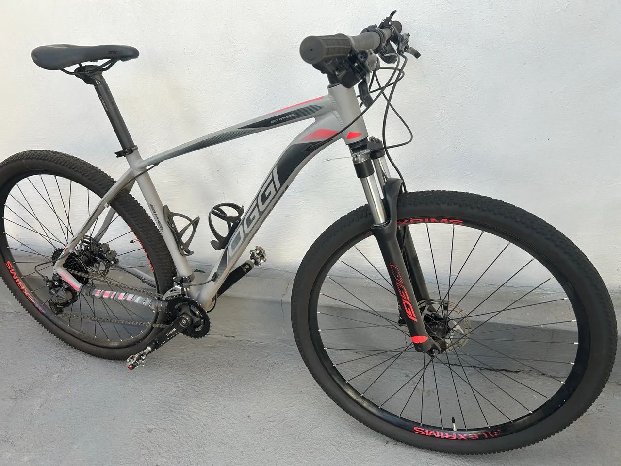 Bicicleta Oggi Big Wheel 7.0