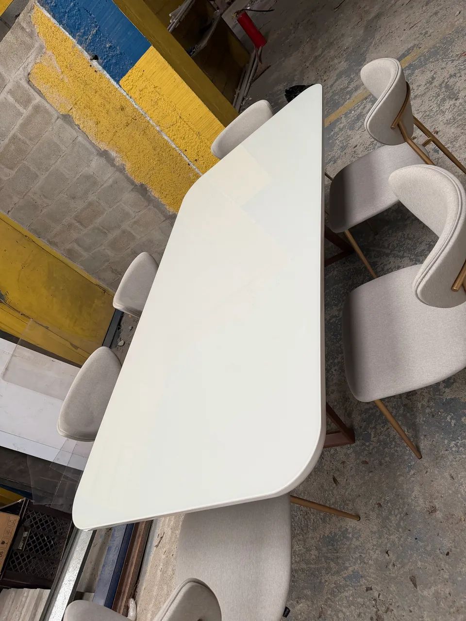 Vendo mesa Gávea com 6 cadeiras tumar - Foto 3