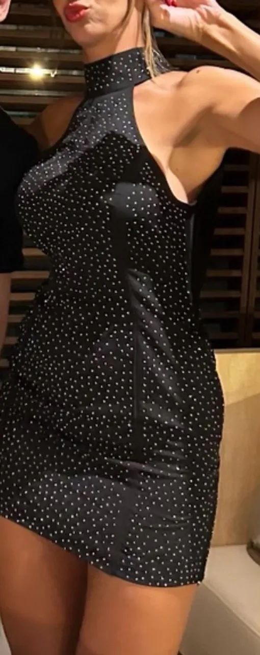 Vestido preto com brilho  - Foto 2