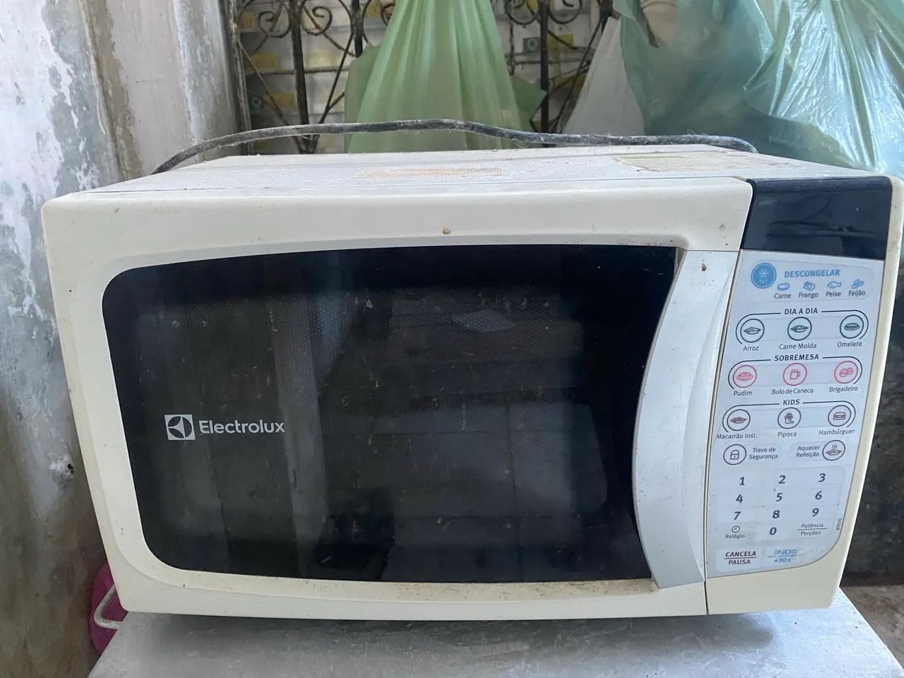 Microondas com defeito 