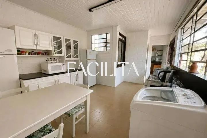 Casa com 3 quartos no bairro Barreiros, São José. - Foto 2