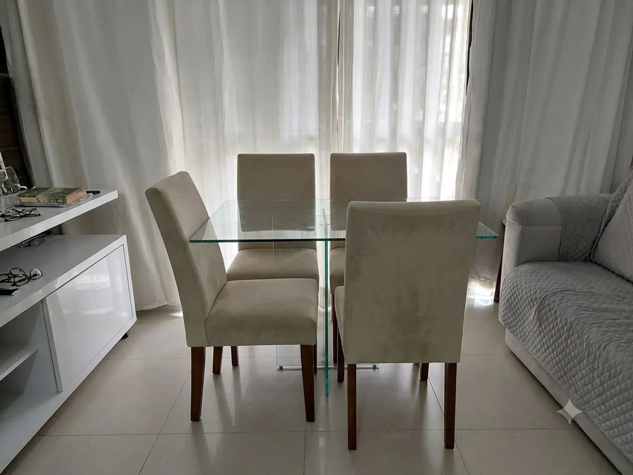Cadeiras estofadas de sala de jantar pés em madeira de lei