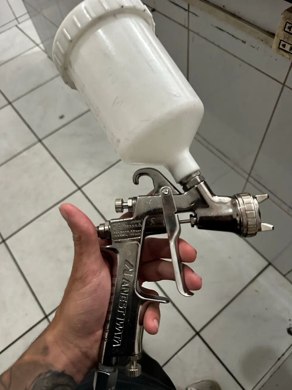 Pistola de pintura automotiva iwata 